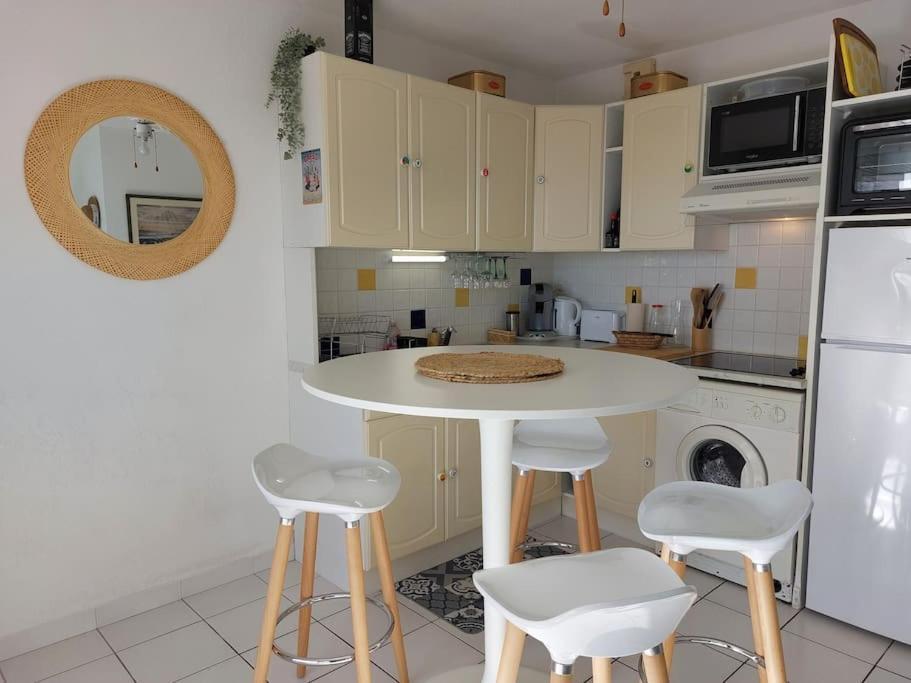 Cosy Appartement Les Pieds Dans Le Sable Ле Баркарес Экстерьер фото